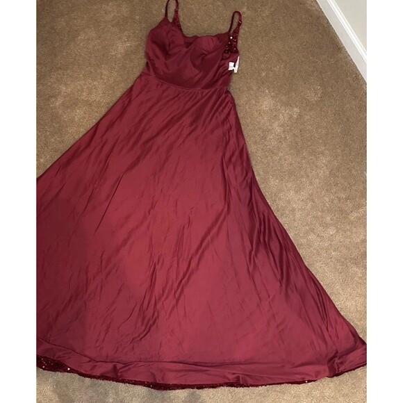 🌹 Luxe Red Sequin Evening Gown | Formal Gala Prom Dress | Size 14 - Picture 13 of 16